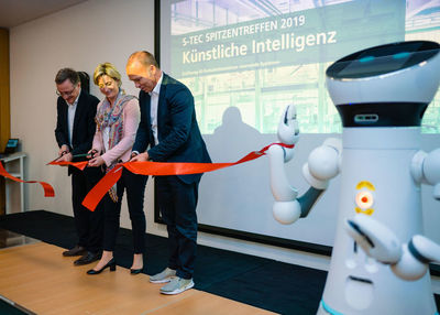 Thumb ticker md a7r00829